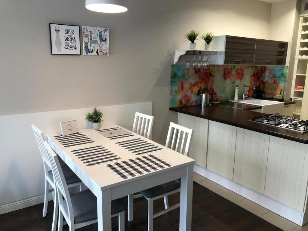 Apartamenty Plaza Słupca Exteriör bild